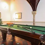 The Elizabeth Stone Cross Mansion Apartment
