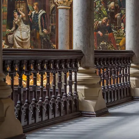 The Elizabeth Stone Cross Mansion